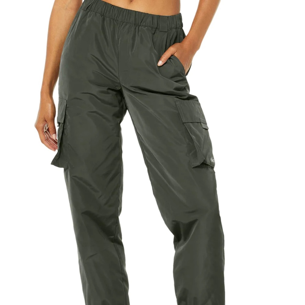 ALO it girl pant - dark cactus